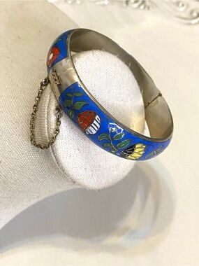 Vintage Blue Enamel Floral Hinged Bangle Bracelet